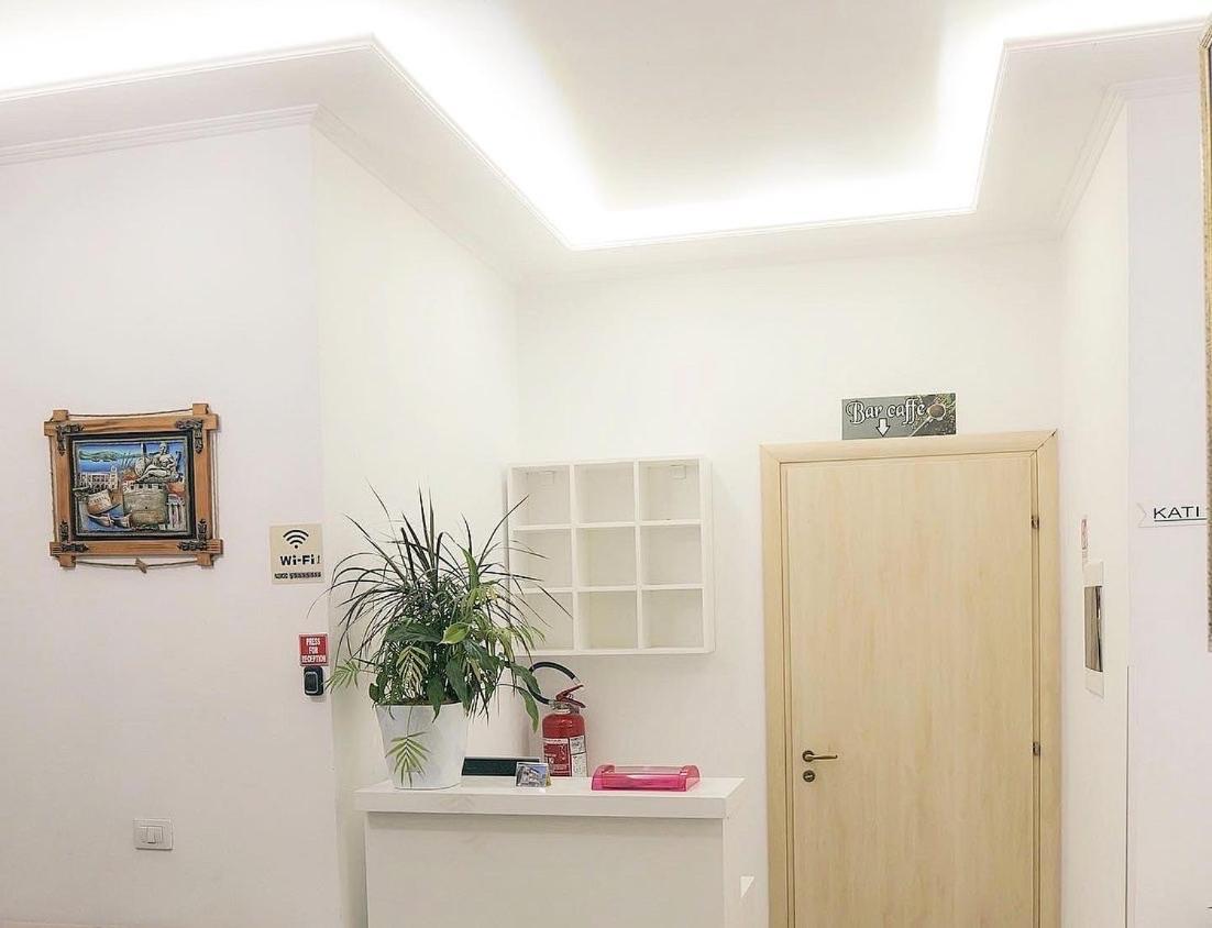 Hotel Vila Dedej Durres Bagian luar foto