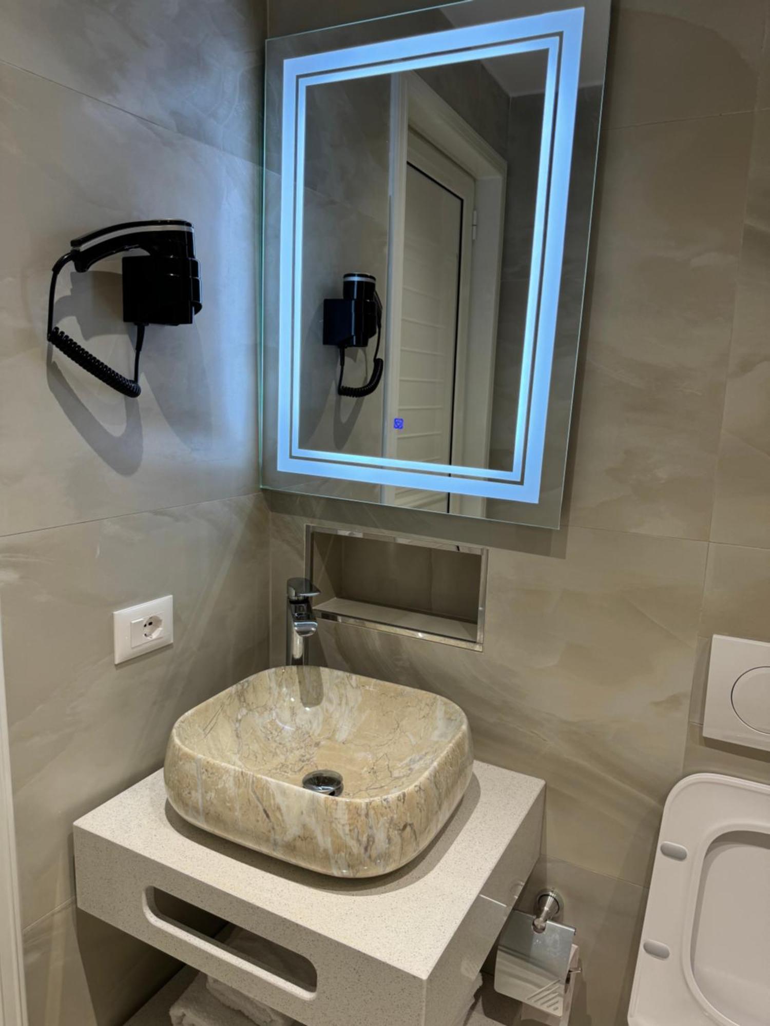 Hotel Vila Dedej Durres Bagian luar foto