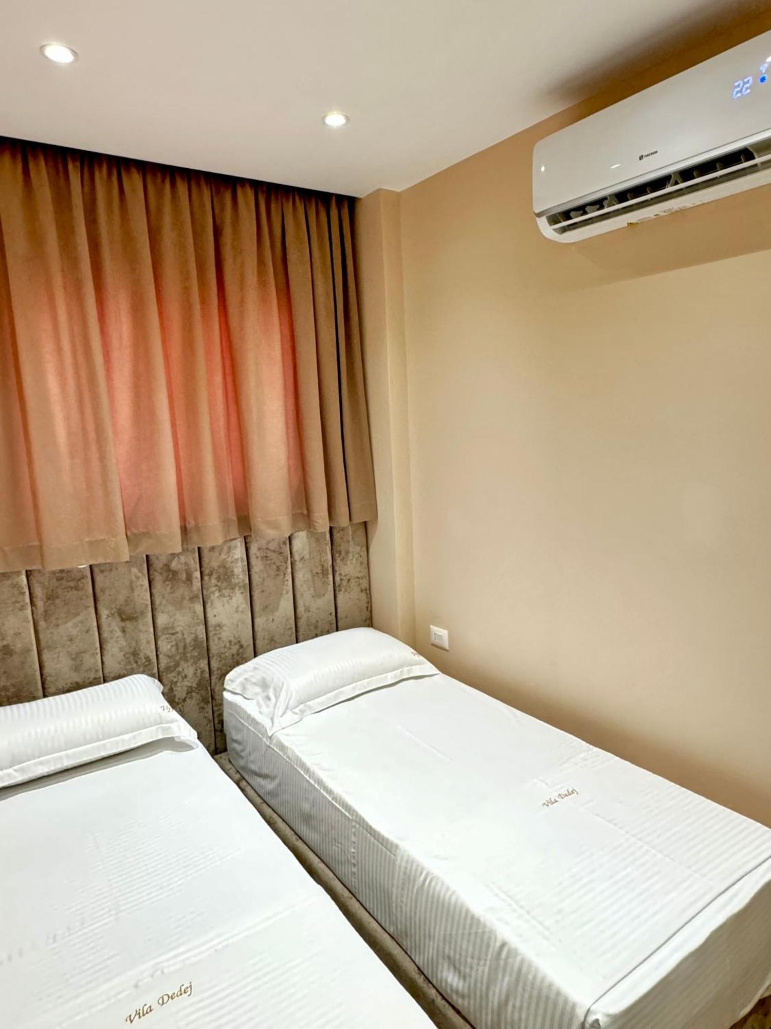 Hotel Vila Dedej Durres Bagian luar foto