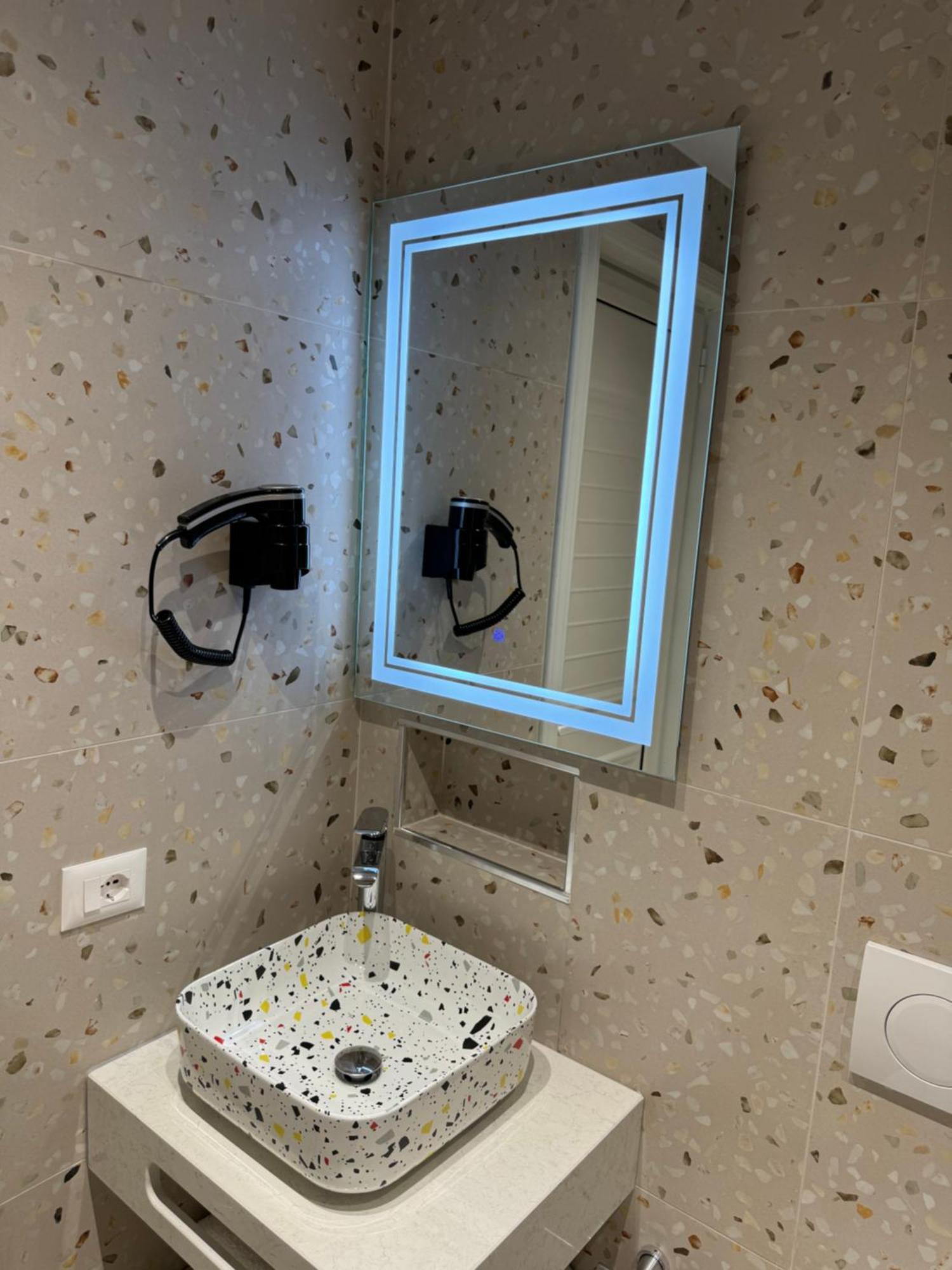 Hotel Vila Dedej Durres Bagian luar foto